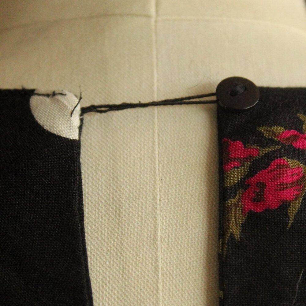 Vintage 1980s 1990s Blouse, Norton McNaughton Petites Polka Dot and Floral - Picture 10 of 11